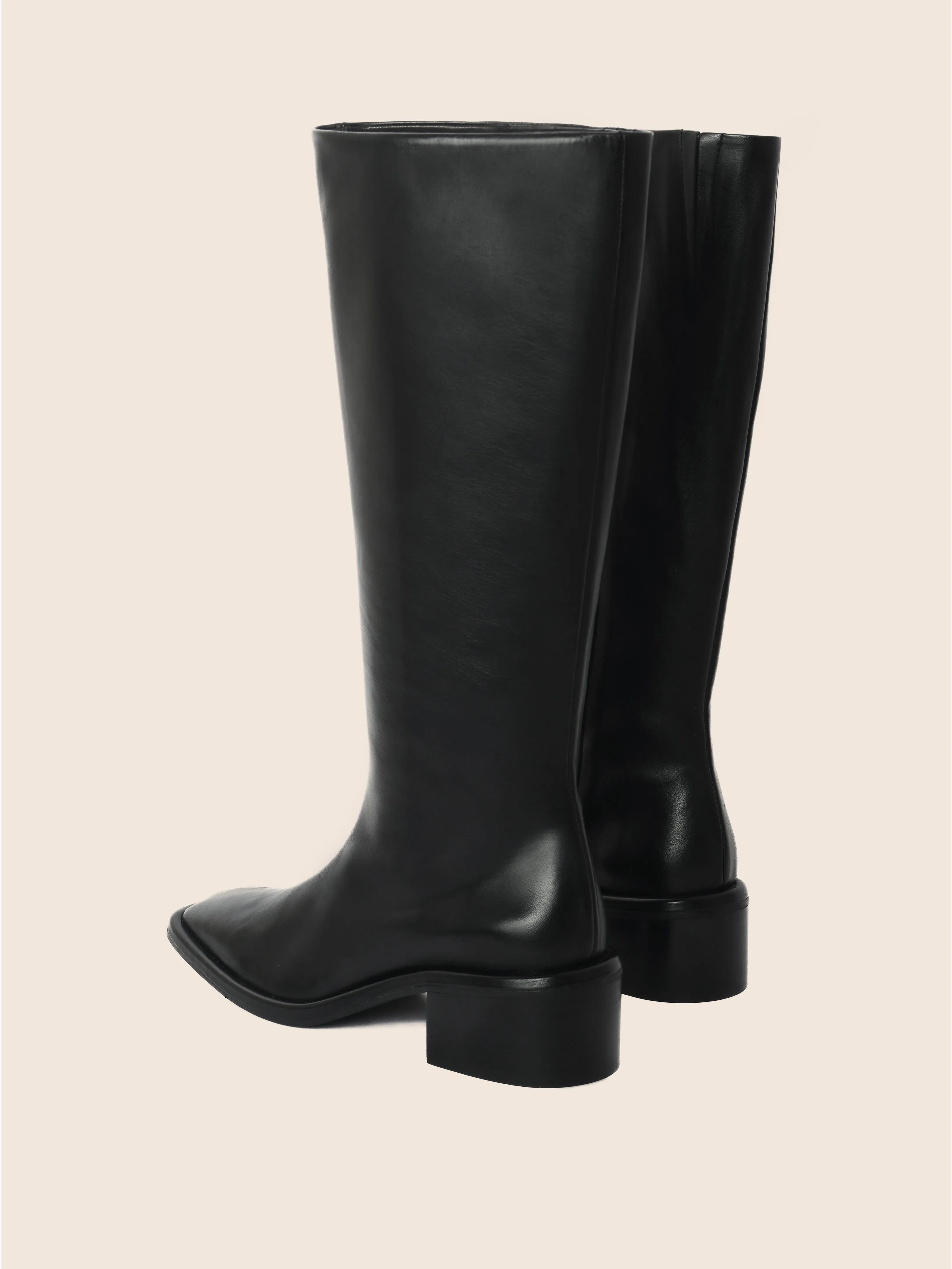 Carmona Black Boot