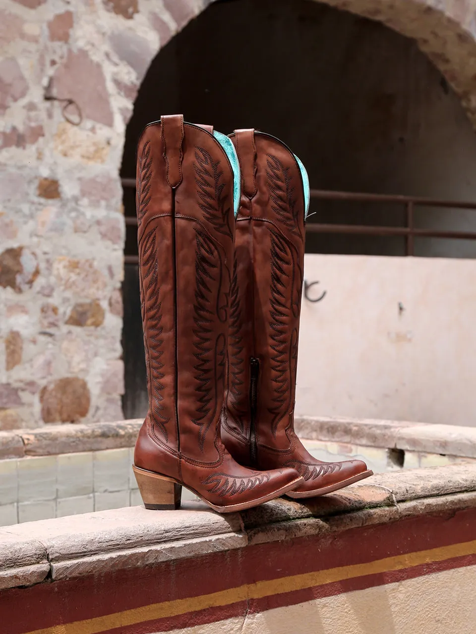 E1507 - WOMEN'S EMBROIDERY COGNAC J TOE TALL TOP COWBOY BOOT