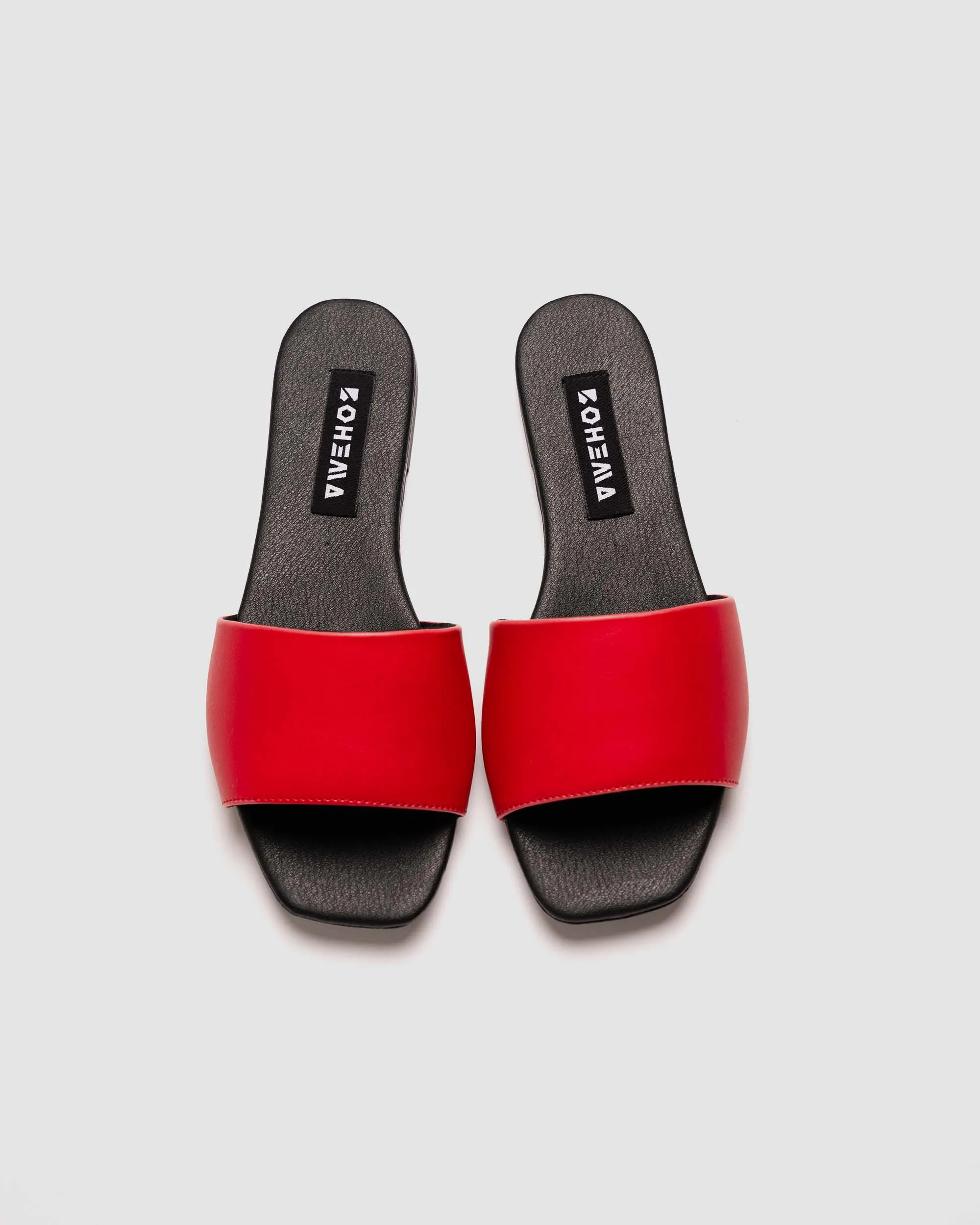 Mellow Slides Red vegan slides made of corn leather - sample sale